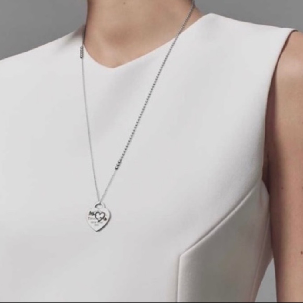 Heart pendant.